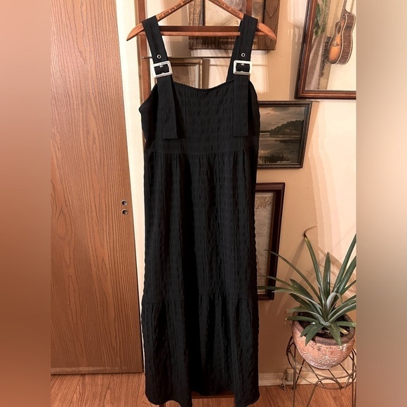 ASOS Dresses & Skirts - ASOS DESIGN Overall Midi Sundress in Black Bubble Texture Size 2